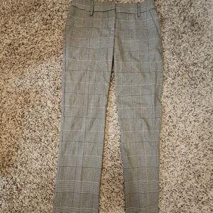 New York & Company Gray Straight Leg Pants with Subtle Pattern